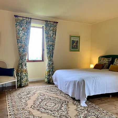 Holiday home Maison Du Chapitre *