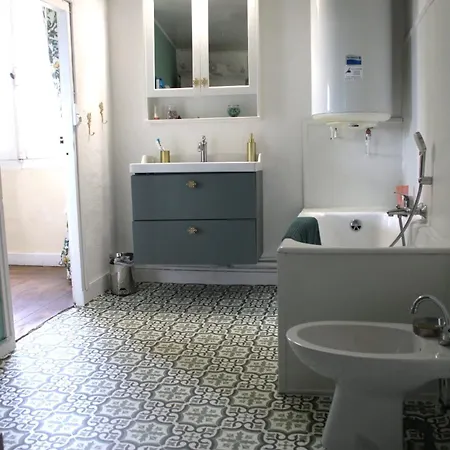 Maison Du Chapitre Holiday home Prudhomat